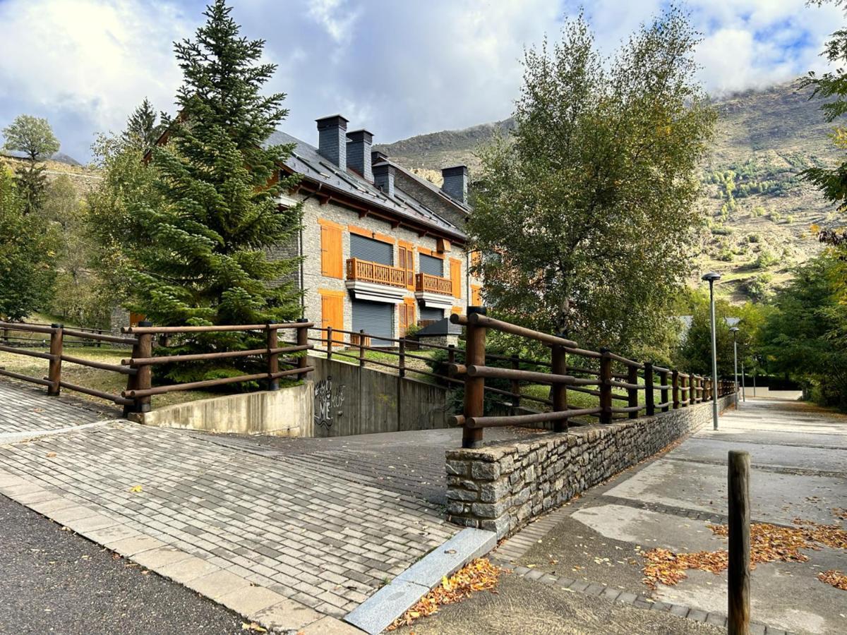 Atic De Luxe I Rustic A Esterri D'Aneu By Rural D'Aneu Exterior photo